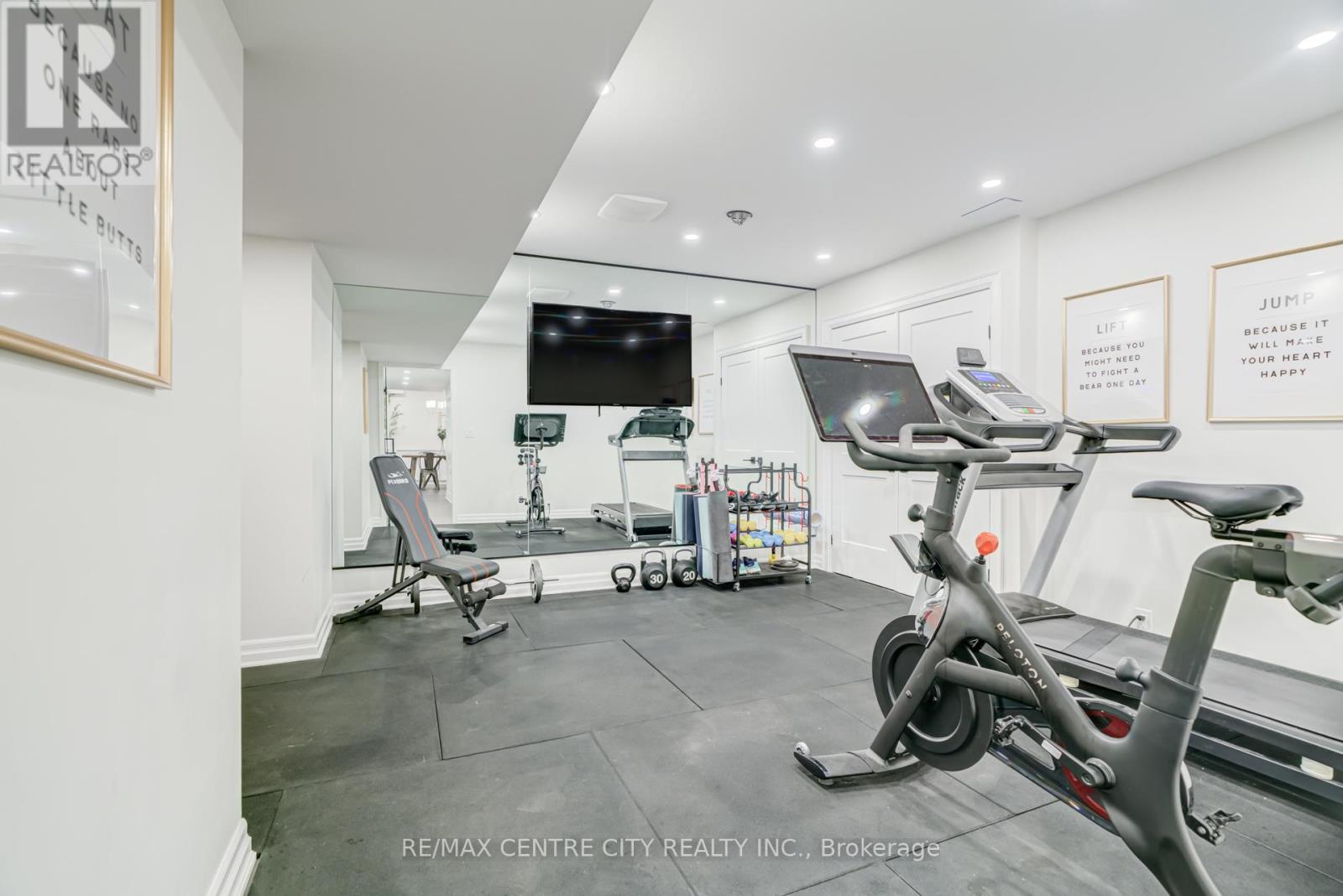 301 MARTIN STREET - 41
