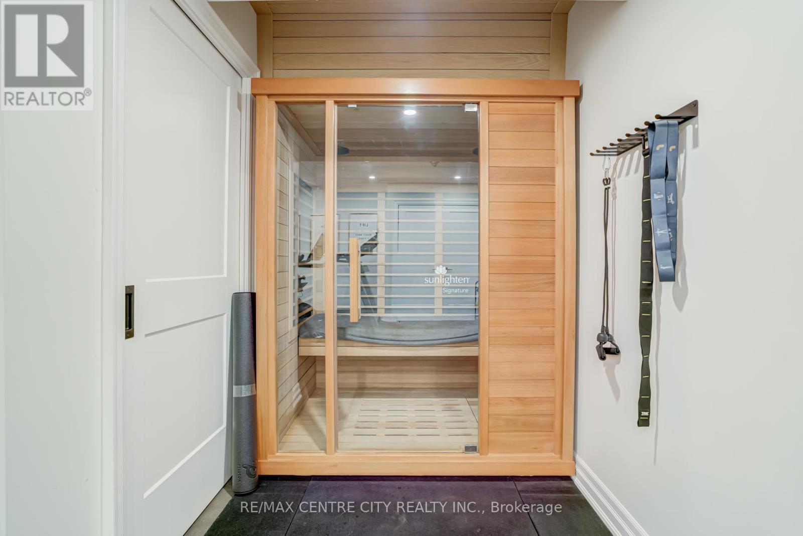 301 MARTIN STREET - 42