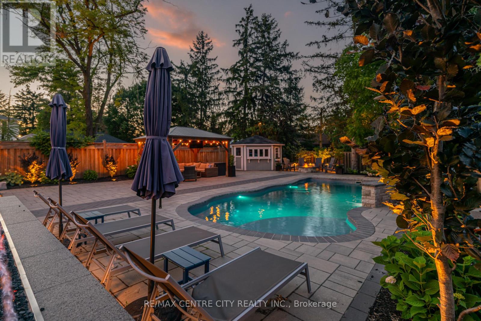 301 MARTIN STREET - 5