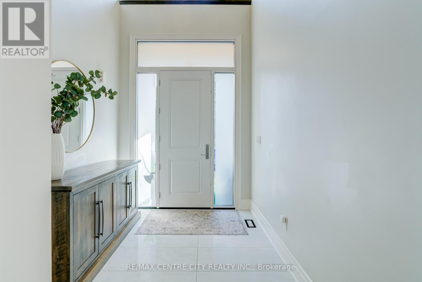 301 MARTIN STREET - 8