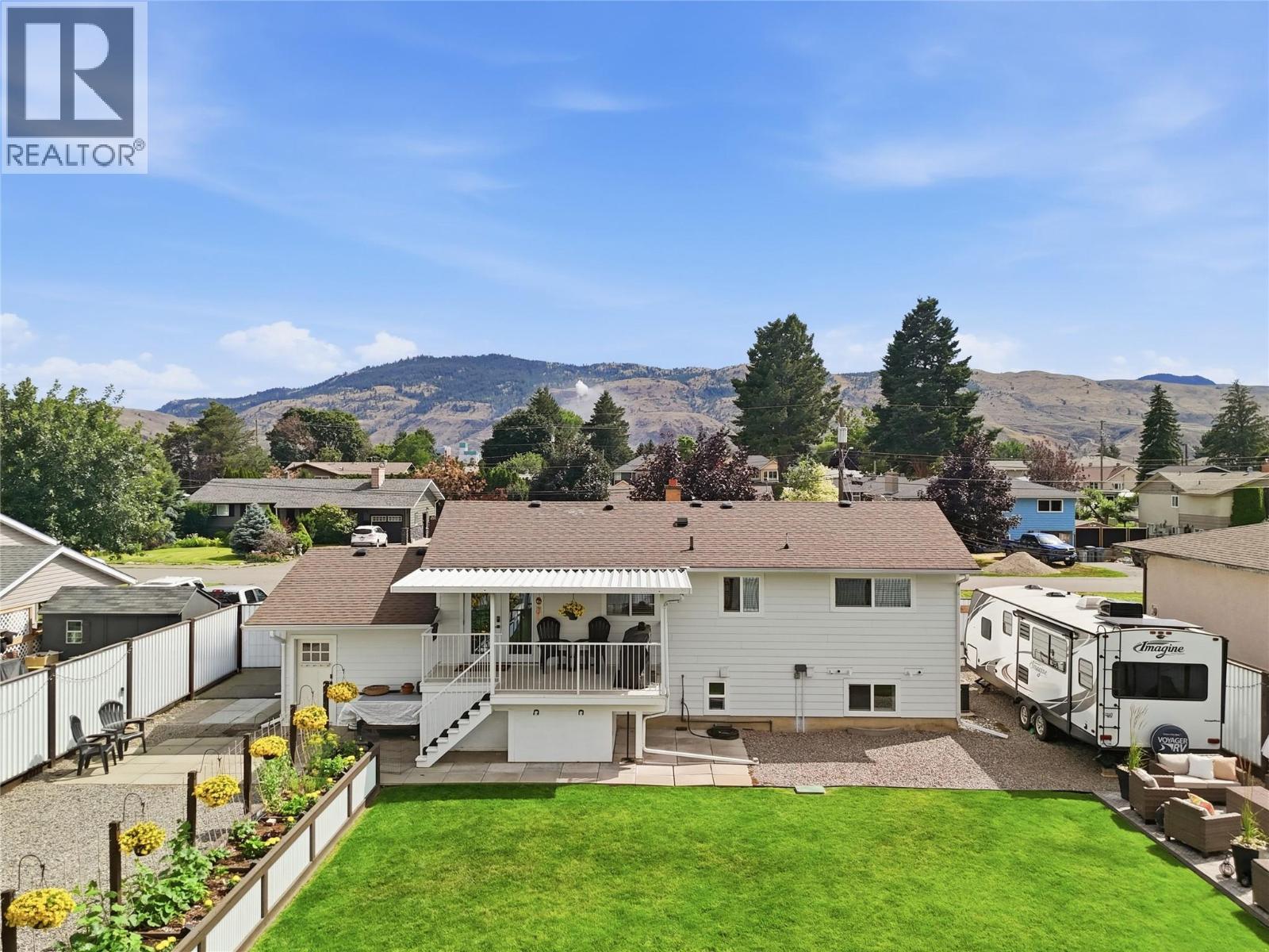 2330 ROSEWOOD Avenue - 58