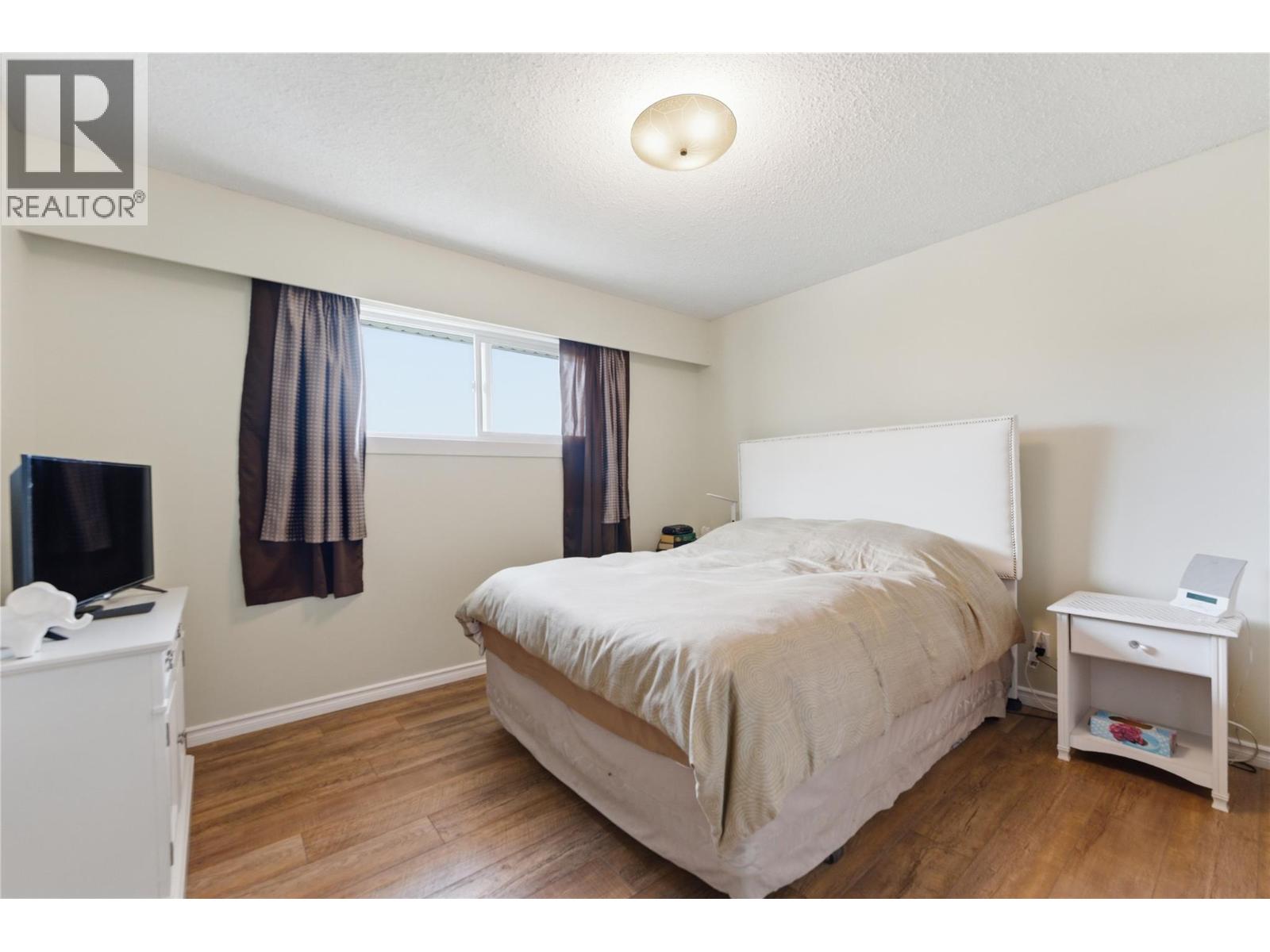 1404 30th Avenue - 16