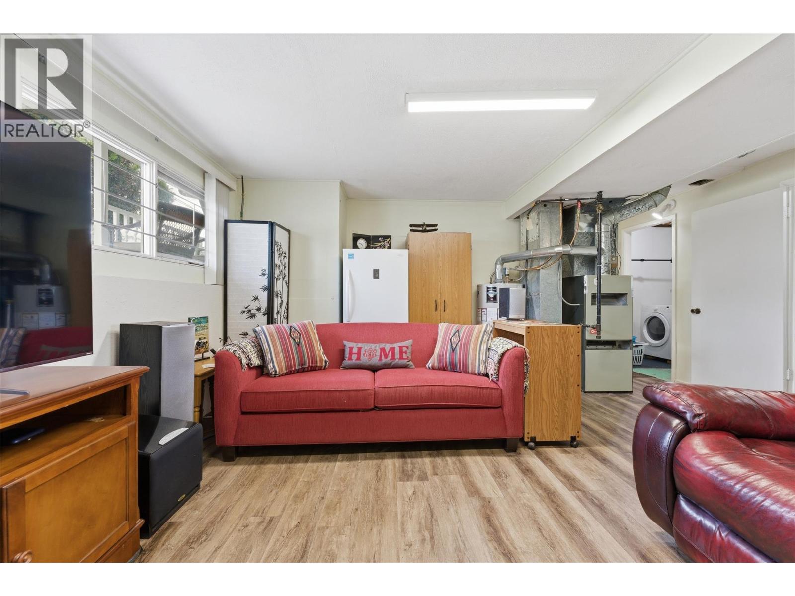 1404 30th Avenue - 37