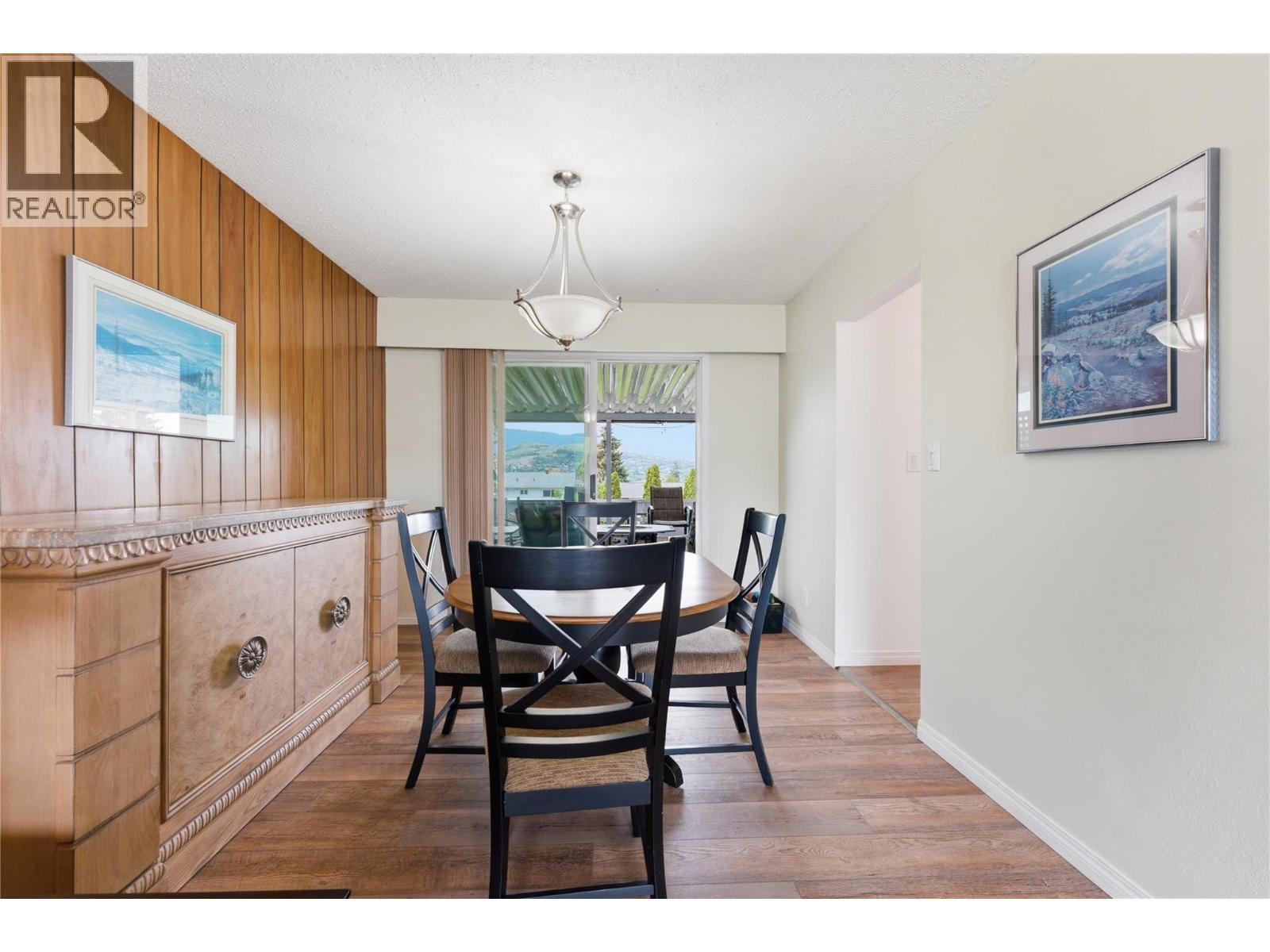 1404 30th Avenue - 8