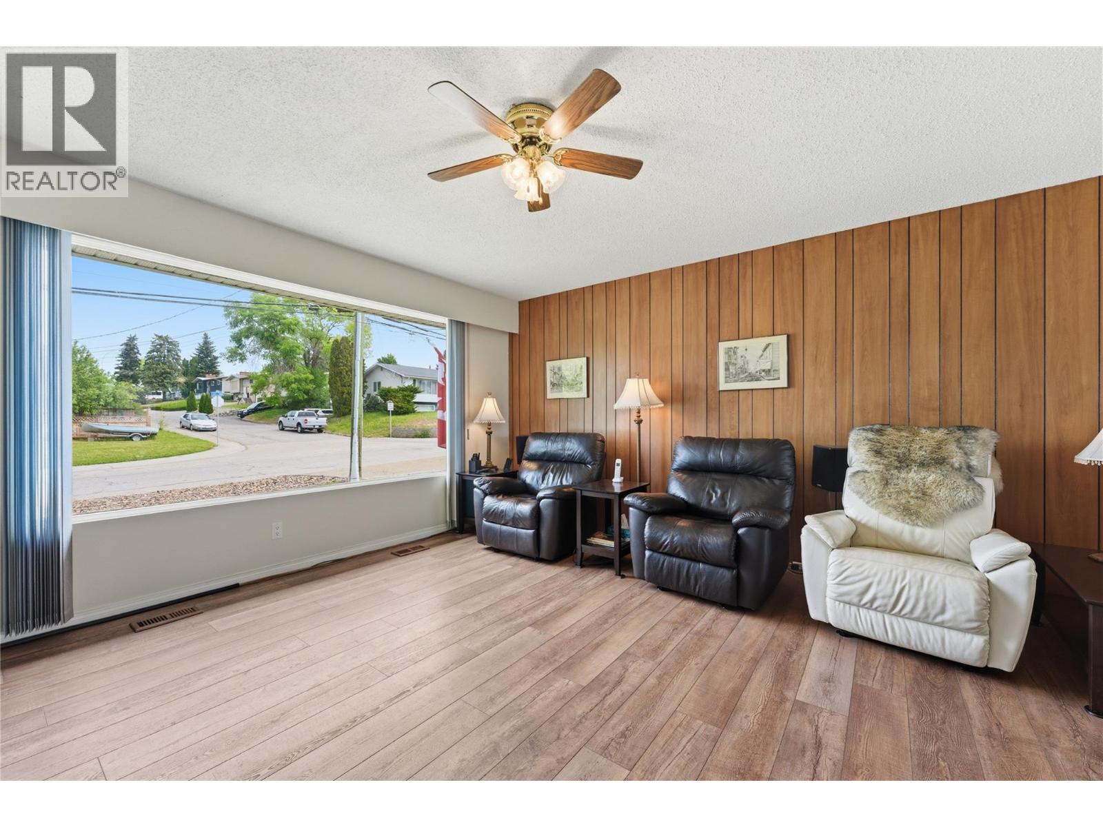 1404 30th Avenue - 4