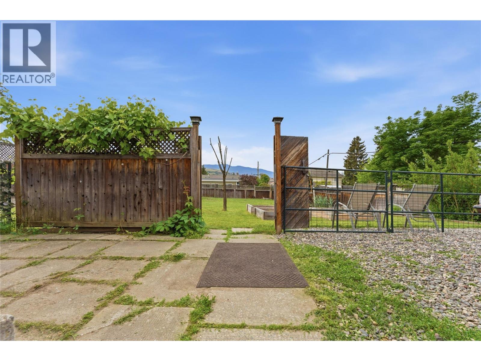 1404 30th Avenue - 46