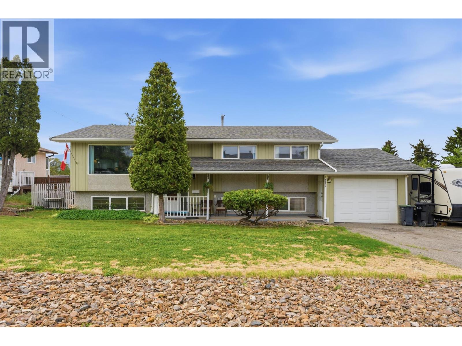 1404 30th Avenue - 1