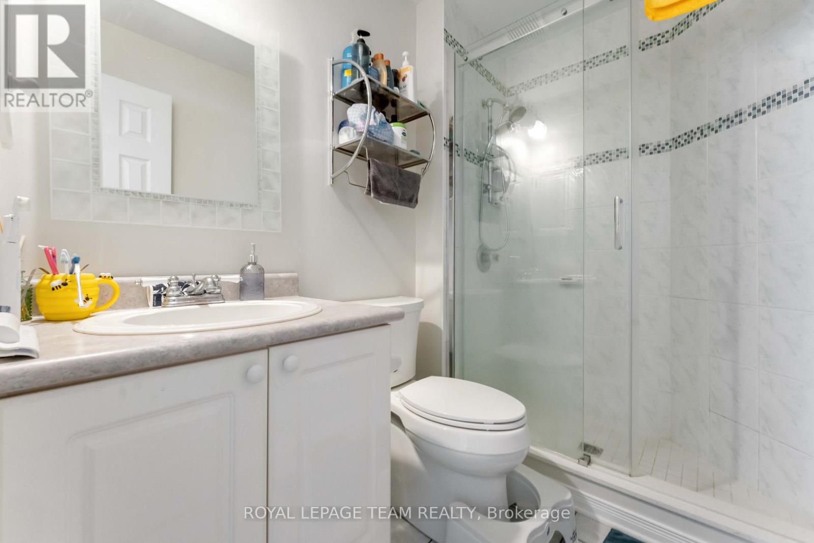 4 Bed, 3 Bath House for Rent in Ottawa – 16 COHEN AVENUE, Ottawa – MLS# X13516368 - Image 16