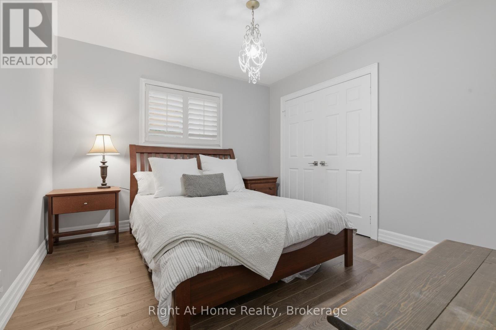 57 LAUCHLIN CRESCENT - Image 18