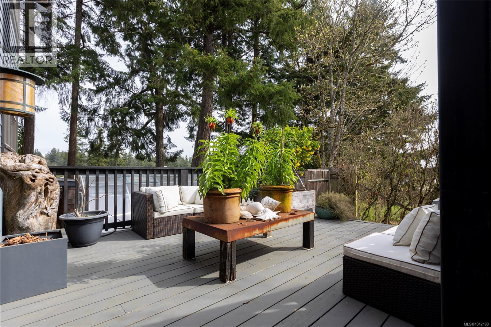 142 Park Dr - 52