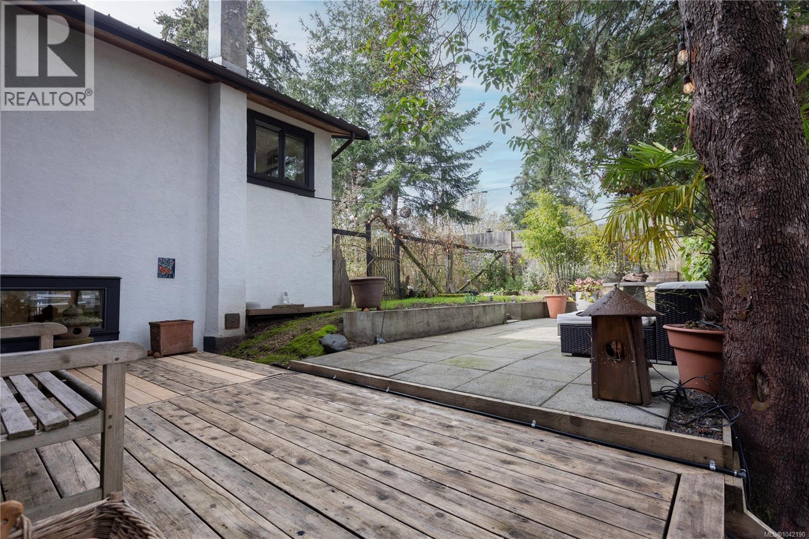 142 Park Dr - 57
