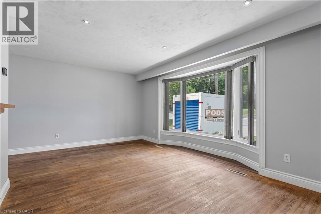 77A CREIGHTON Road - 5