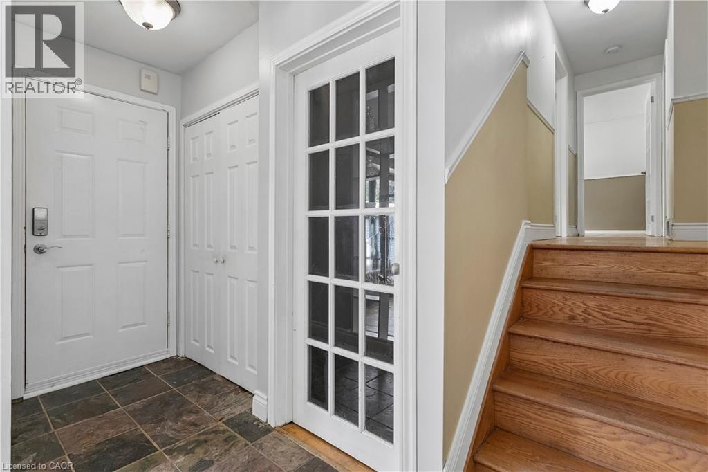 77A CREIGHTON Road - 13
