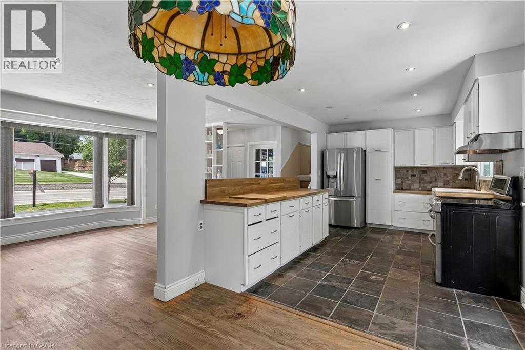 77A CREIGHTON Road - 8