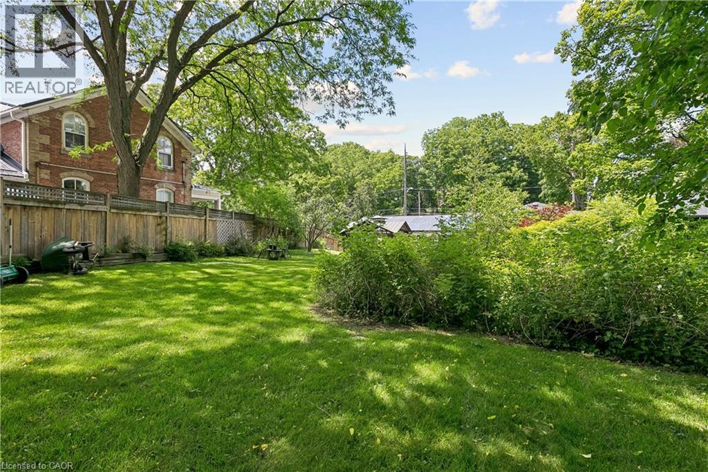 77A CREIGHTON Road - 28