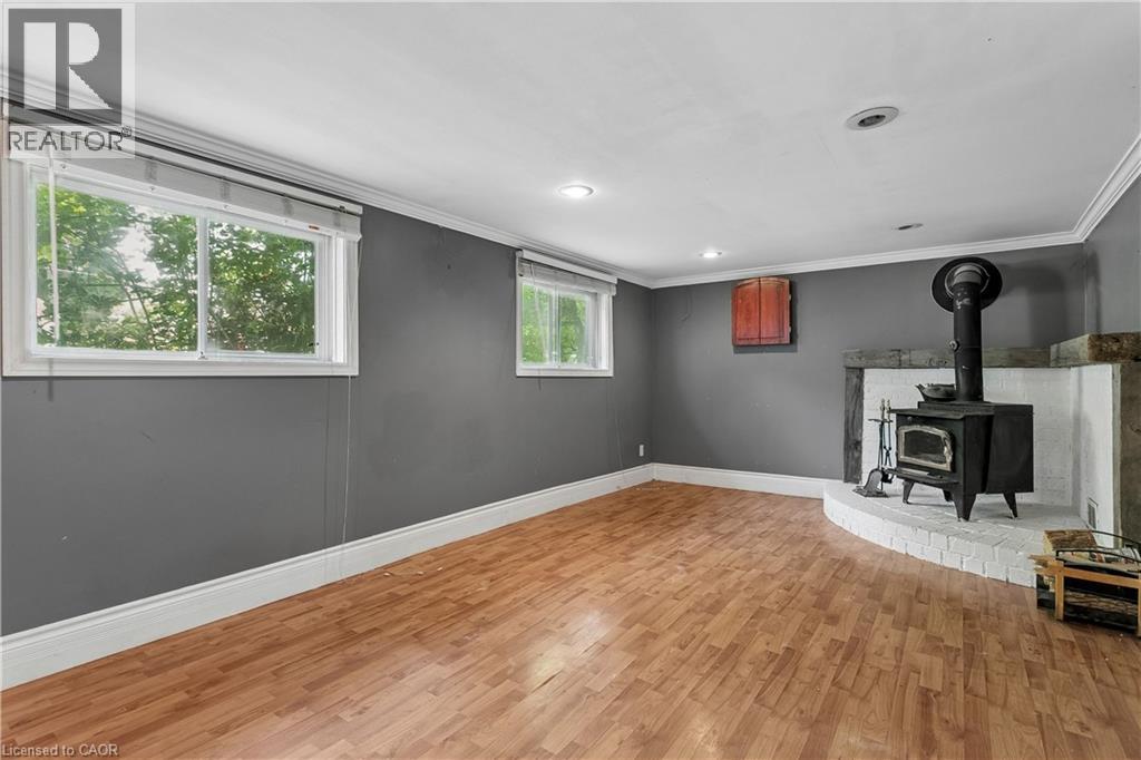 77A CREIGHTON Road - 21