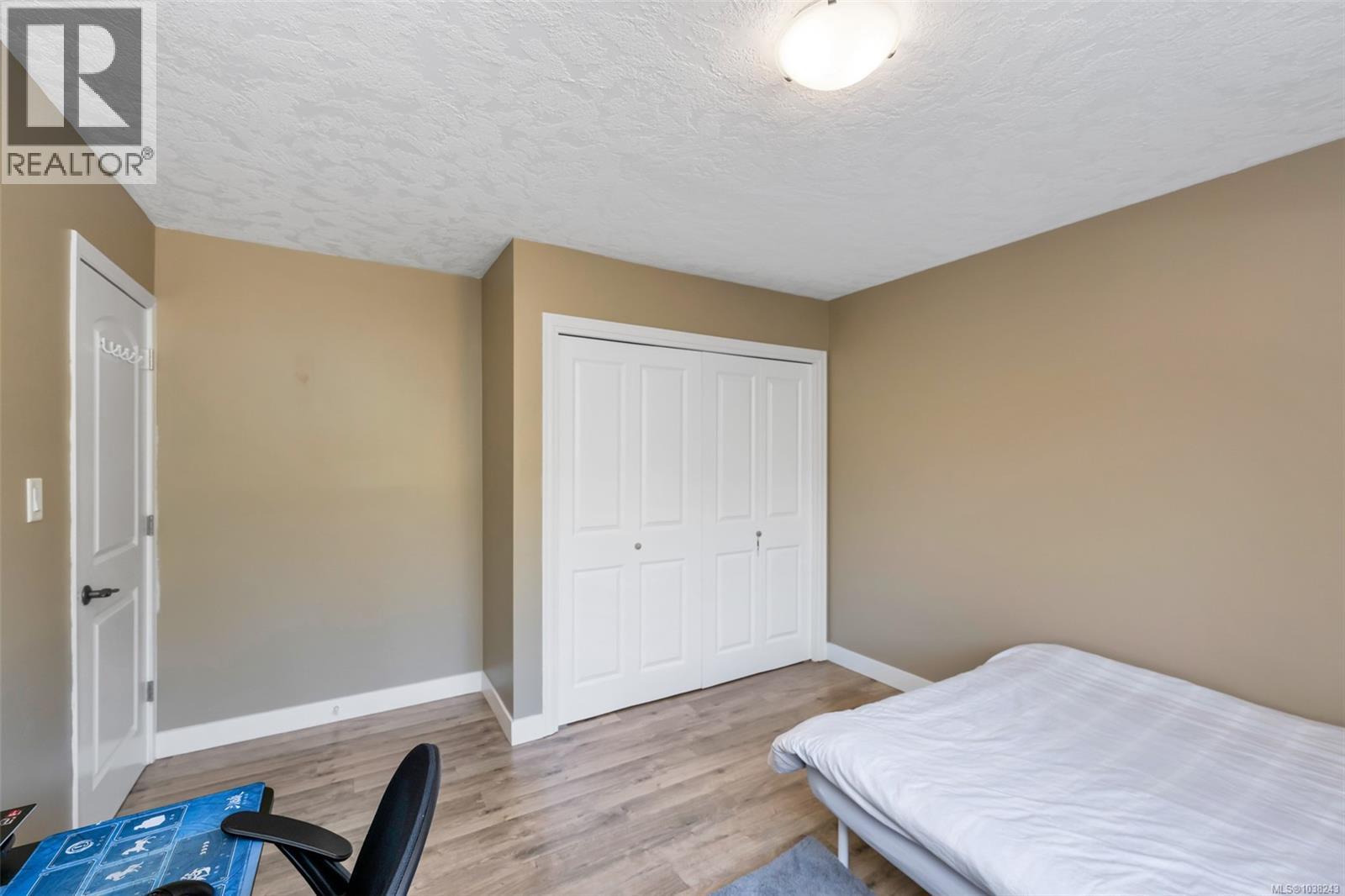 1171 Royal Oak Dr - 22