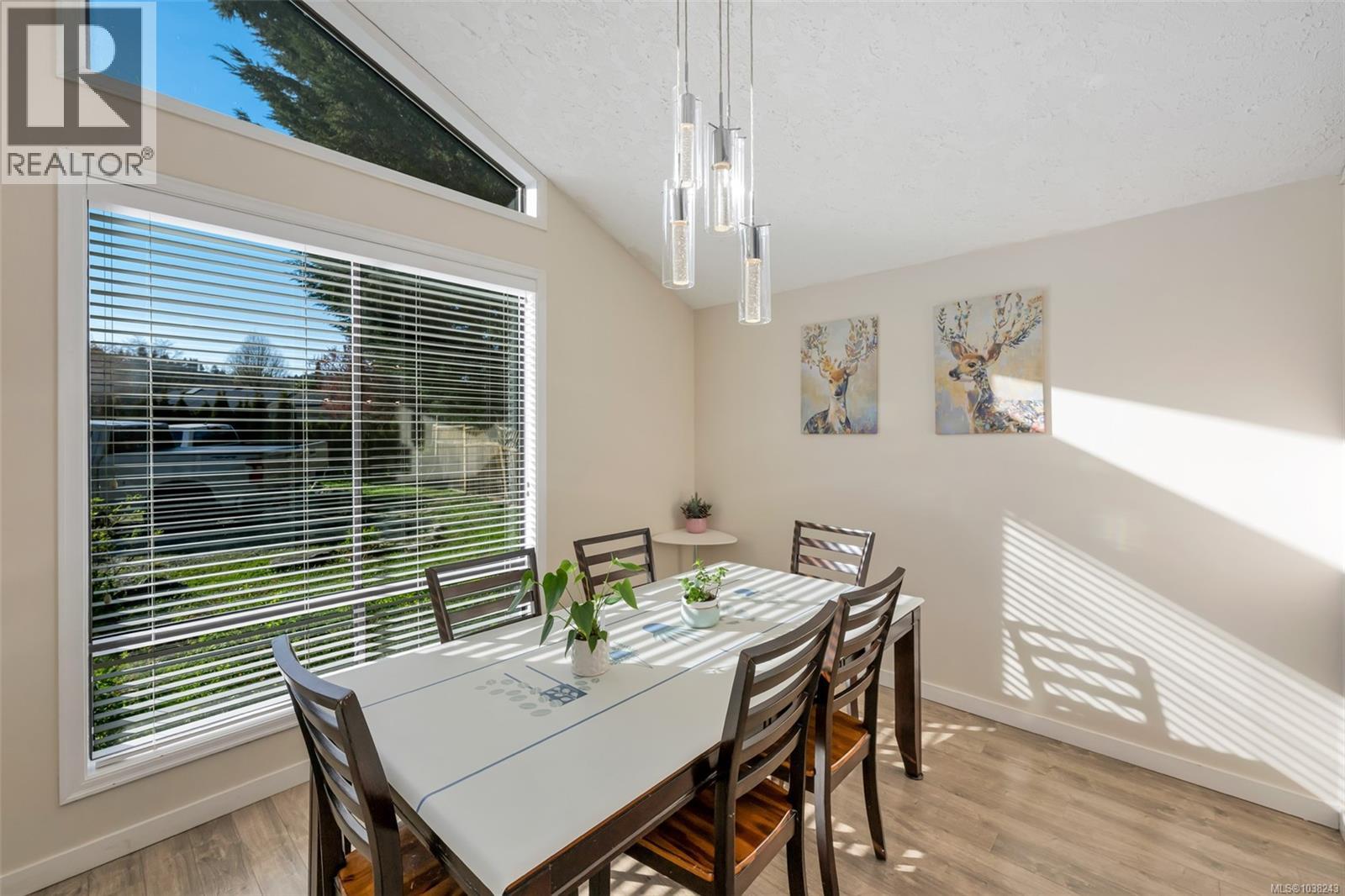 1171 Royal Oak Dr - 4