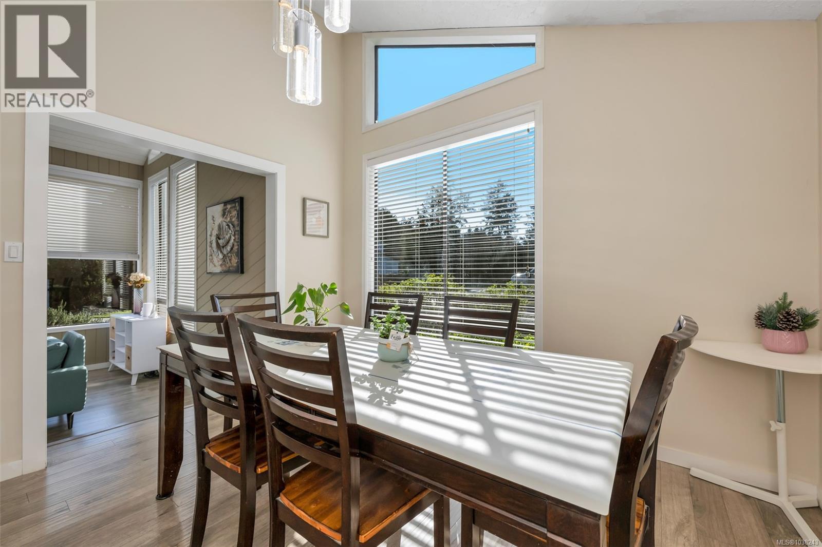 1171 Royal Oak Dr - 5