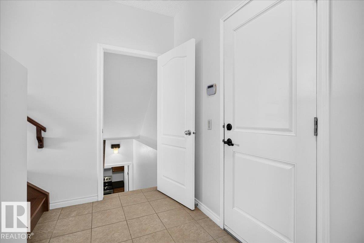 8508 218 ST NW - 14