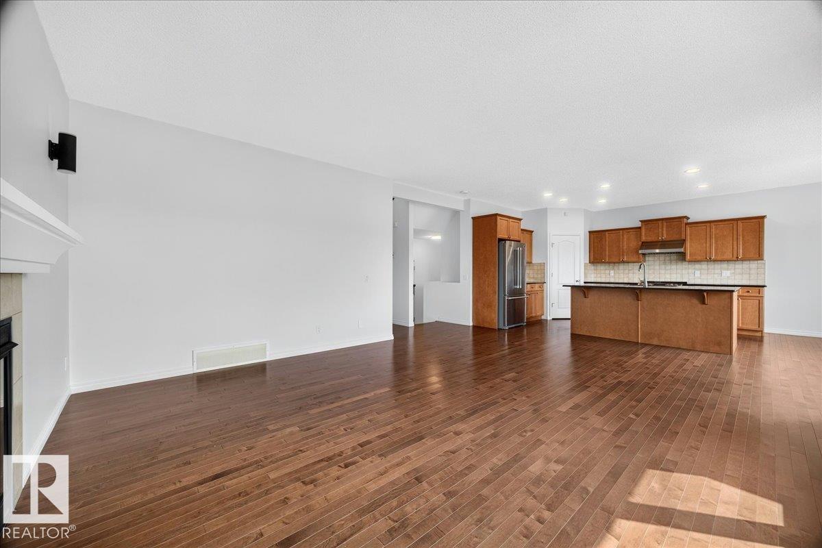 8508 218 ST NW - 22