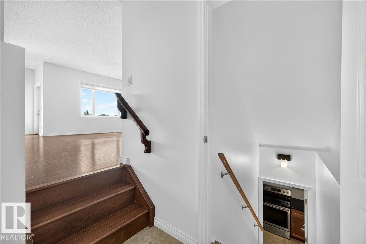 8508 218 ST NW - 27