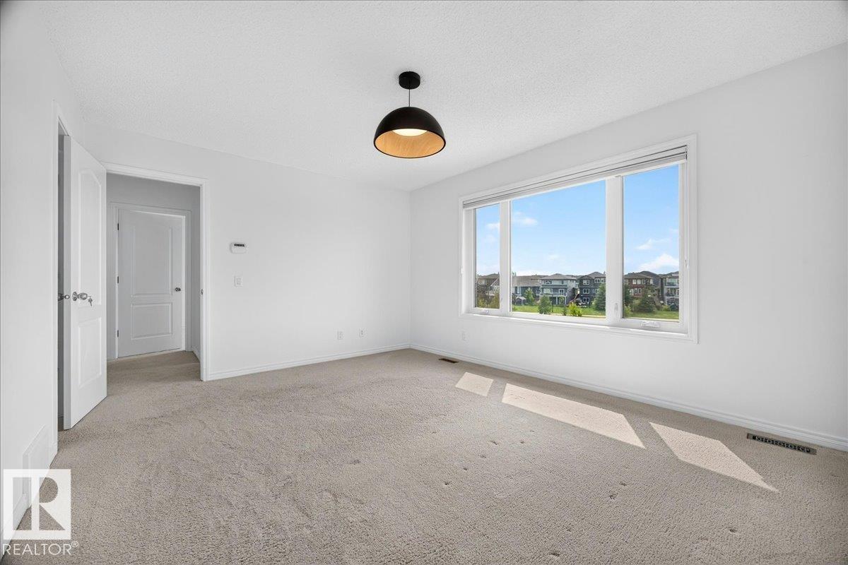 8508 218 ST NW - 37