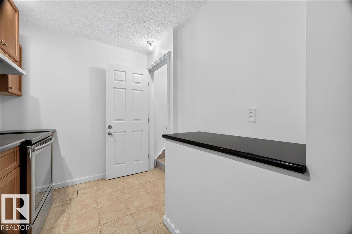 8508 218 ST NW - 41