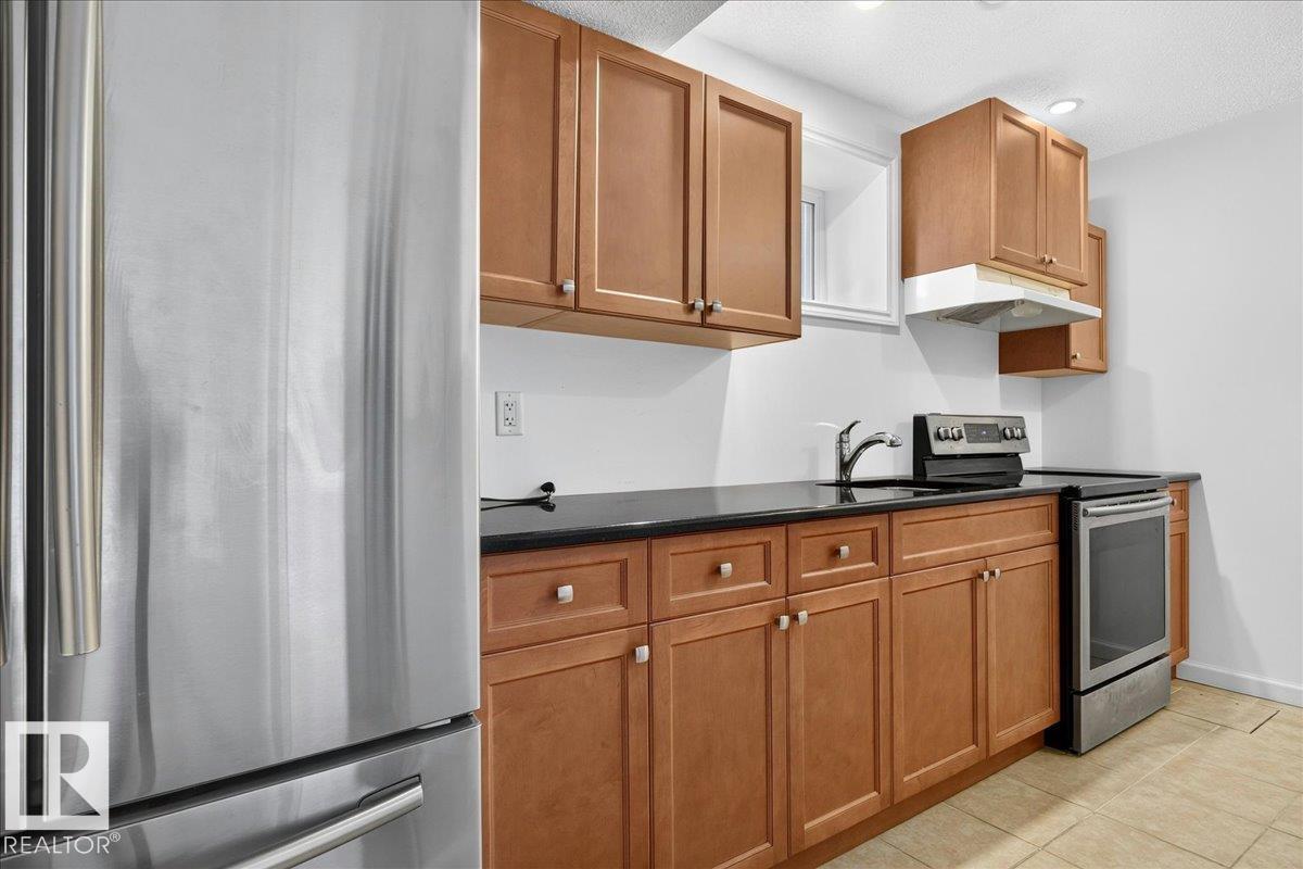 8508 218 ST NW - 43