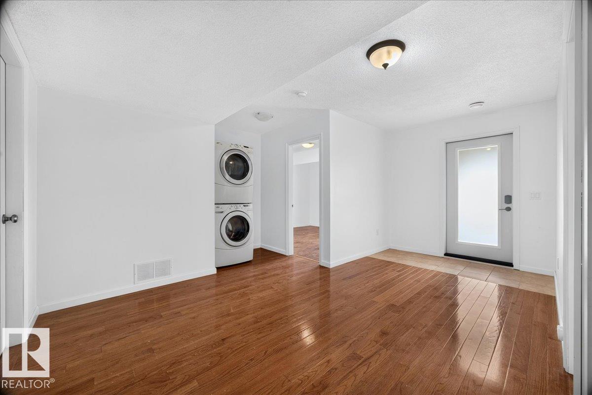 8508 218 ST NW - 44