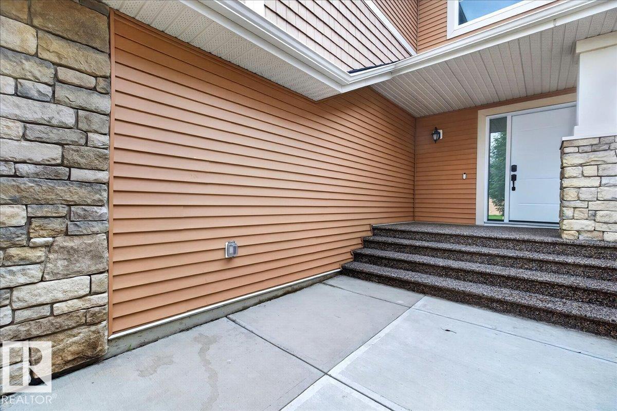 8508 218 ST NW - 6