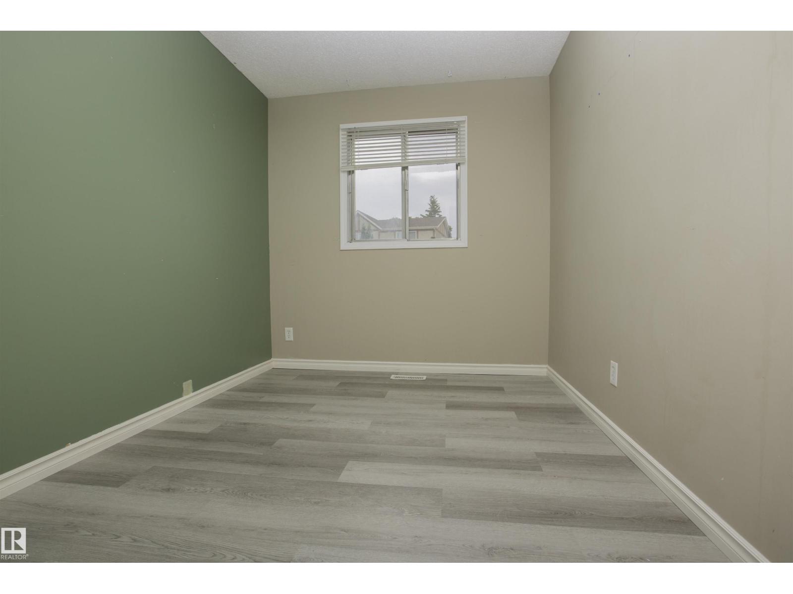 3531 46 ST NW - 12