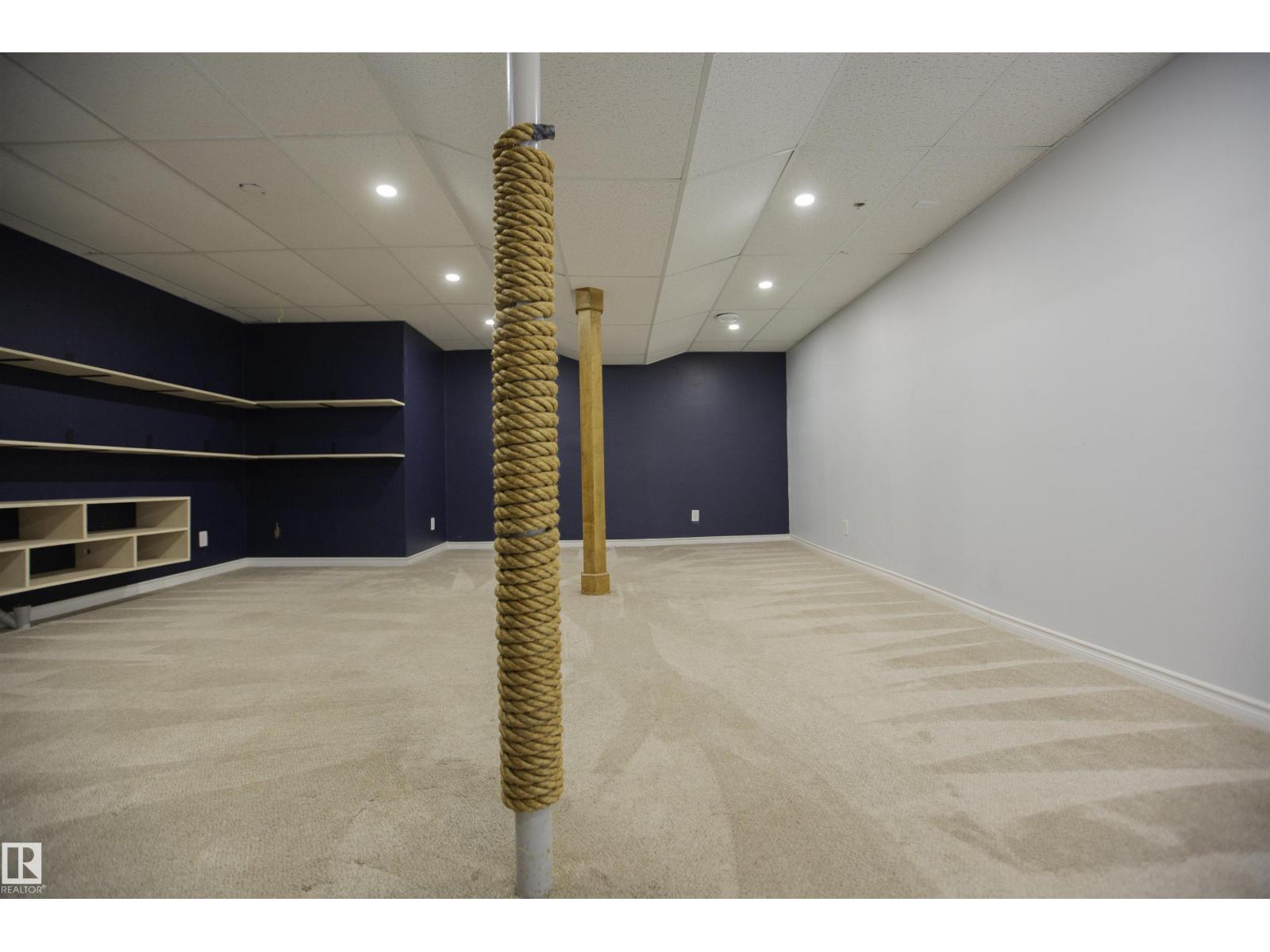 3531 46 ST NW - 20