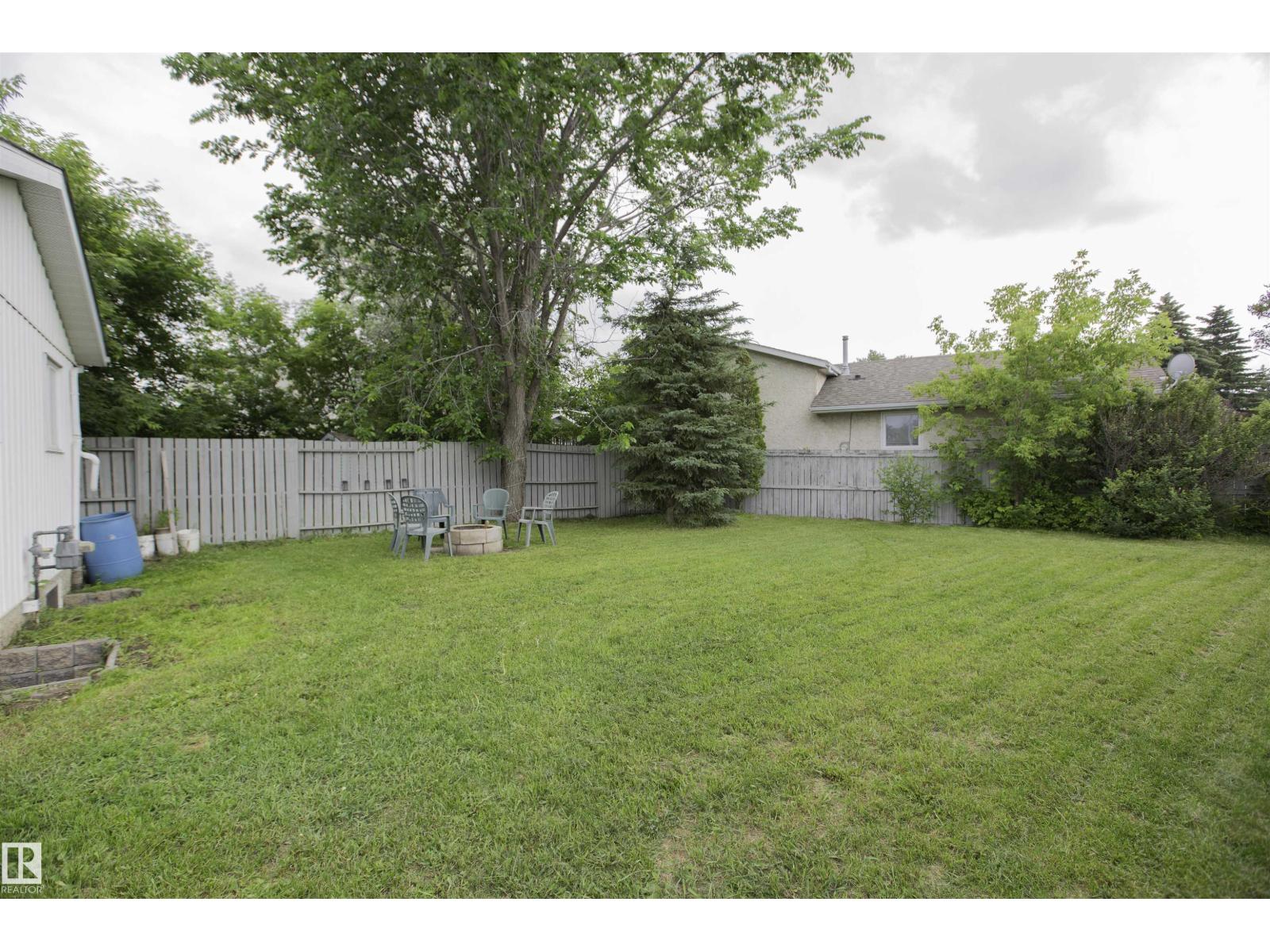 3531 46 ST NW - 32