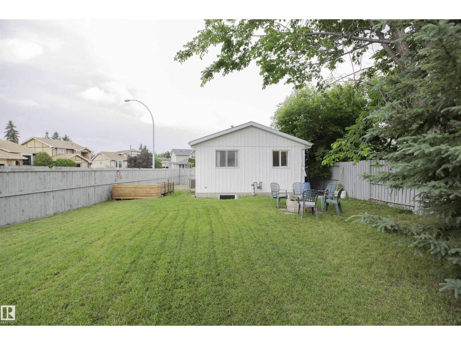 3531 46 ST NW - 34