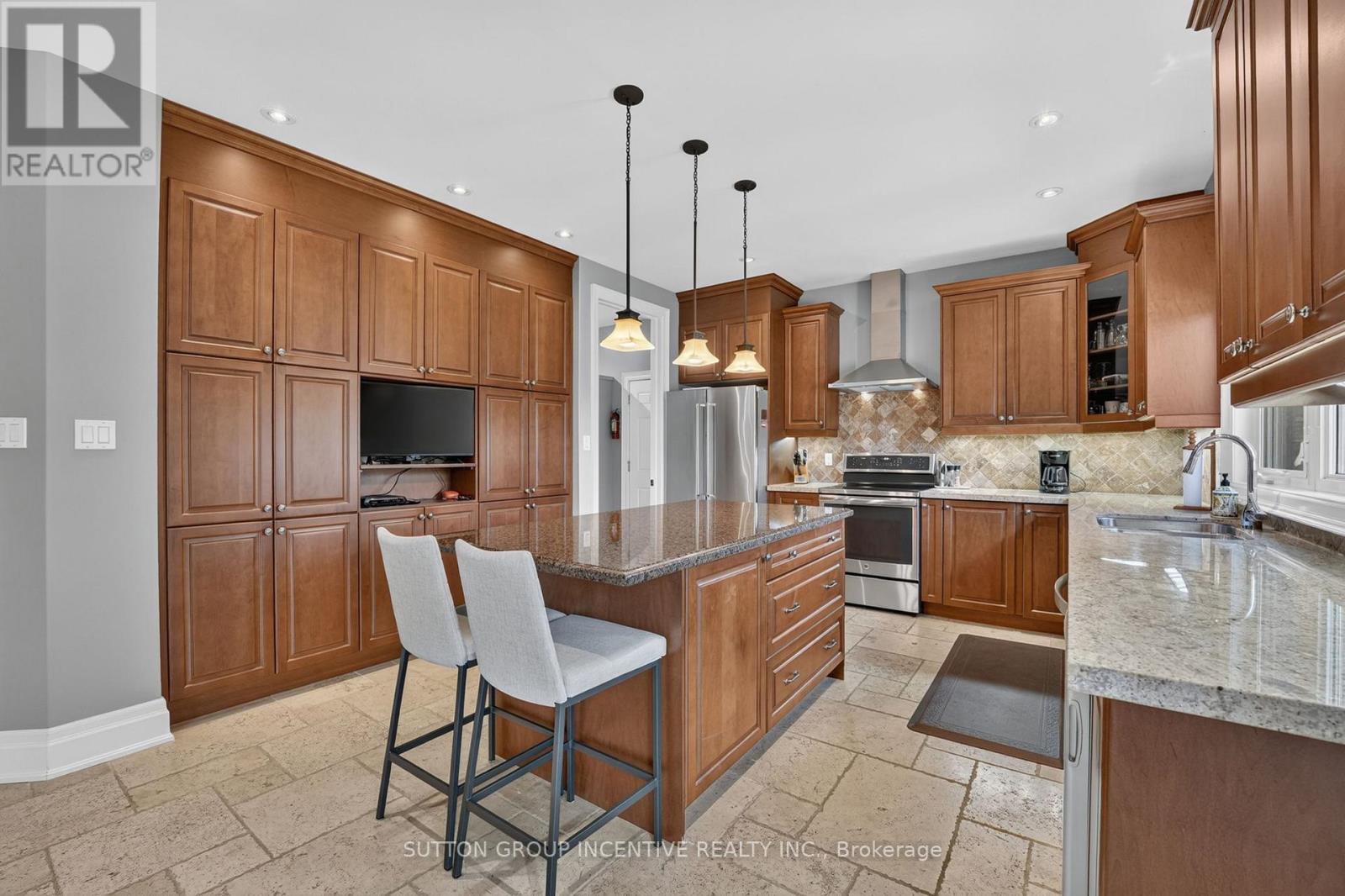 1 GALRICH COURT - 21