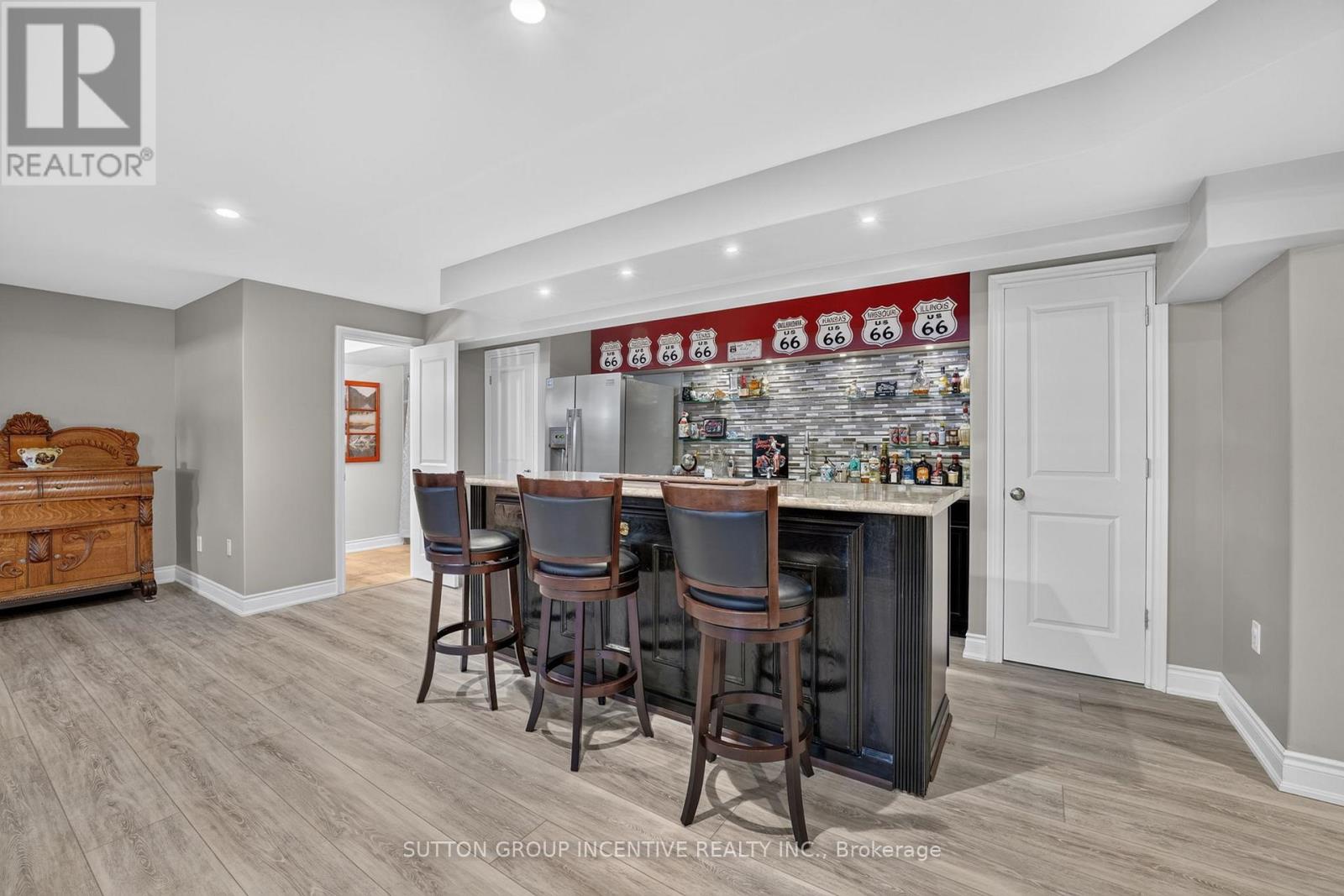 1 GALRICH COURT - 32
