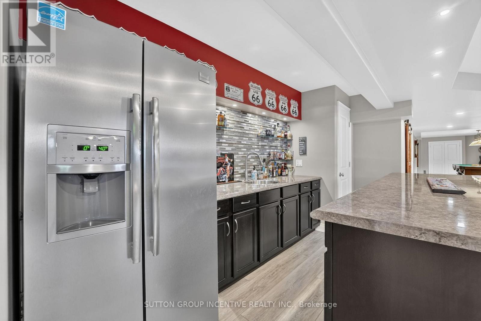 1 GALRICH COURT - 33
