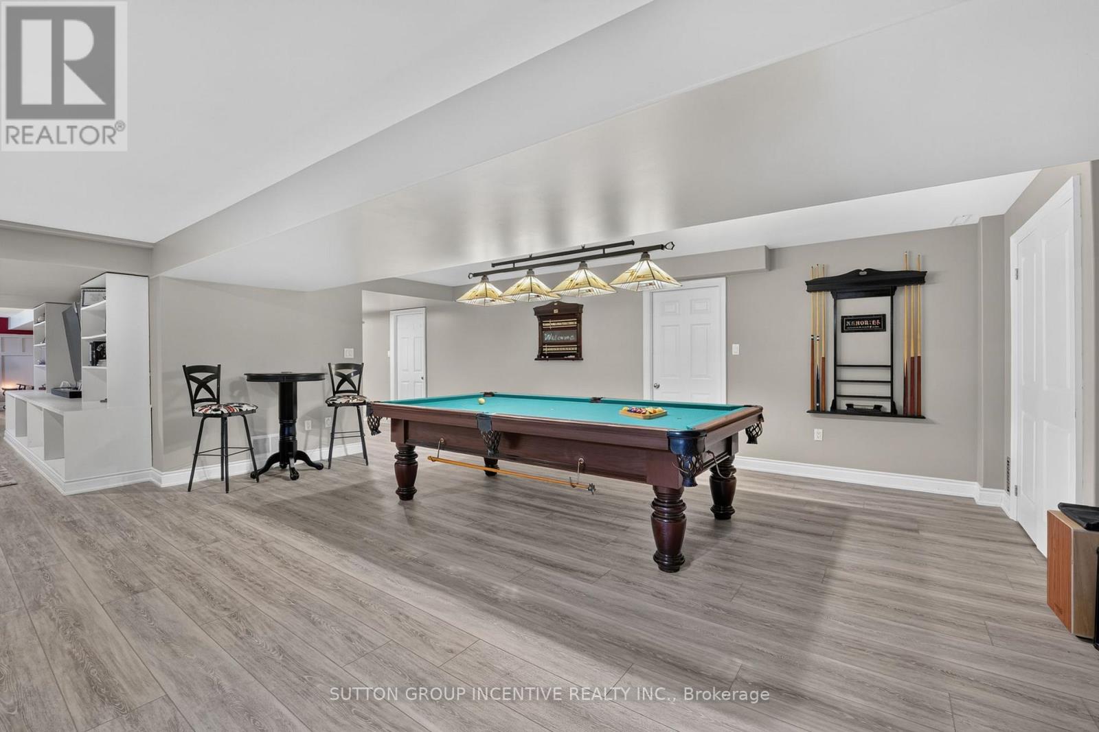 1 GALRICH COURT - 43