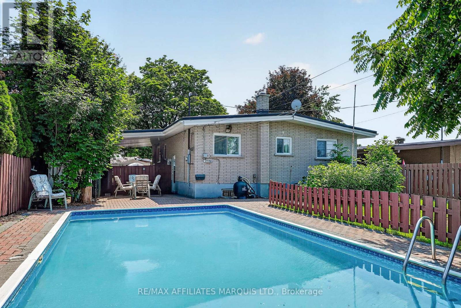 438 BEACH AVENUE - Image 39