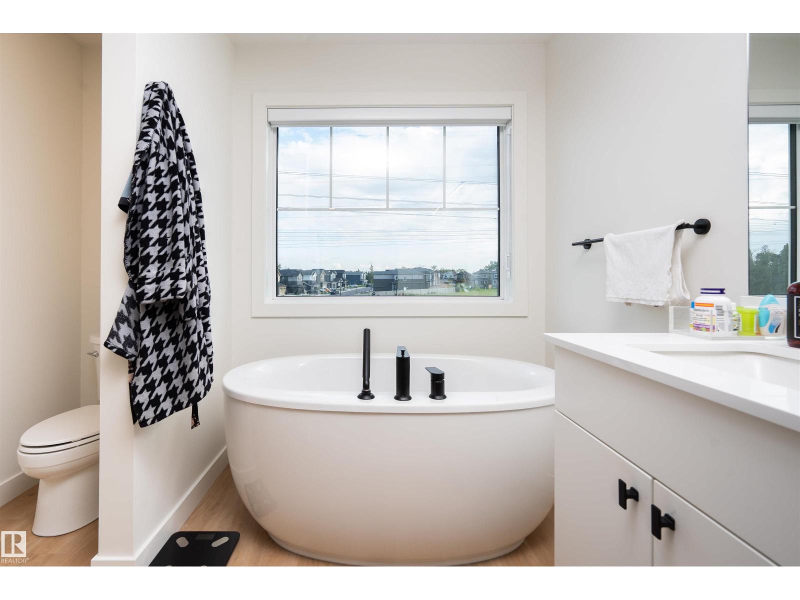 1091 EATON RD NW - 30