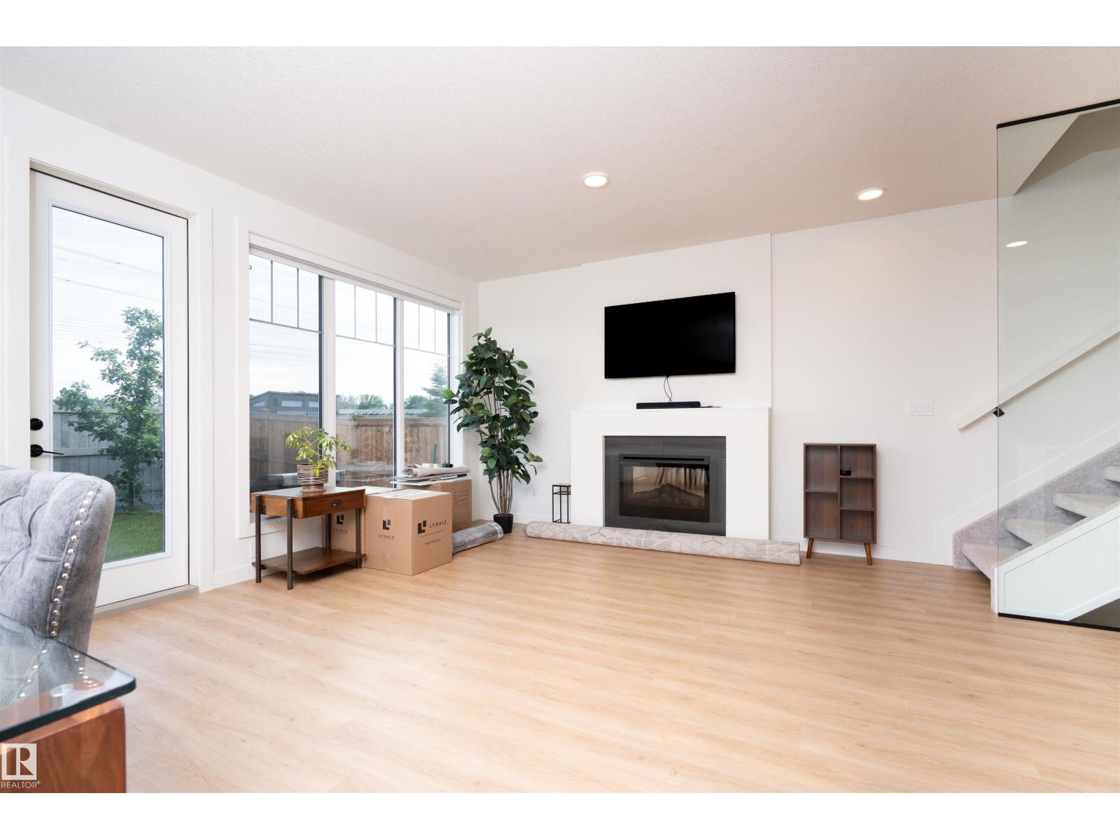 1091 EATON RD NW - 18