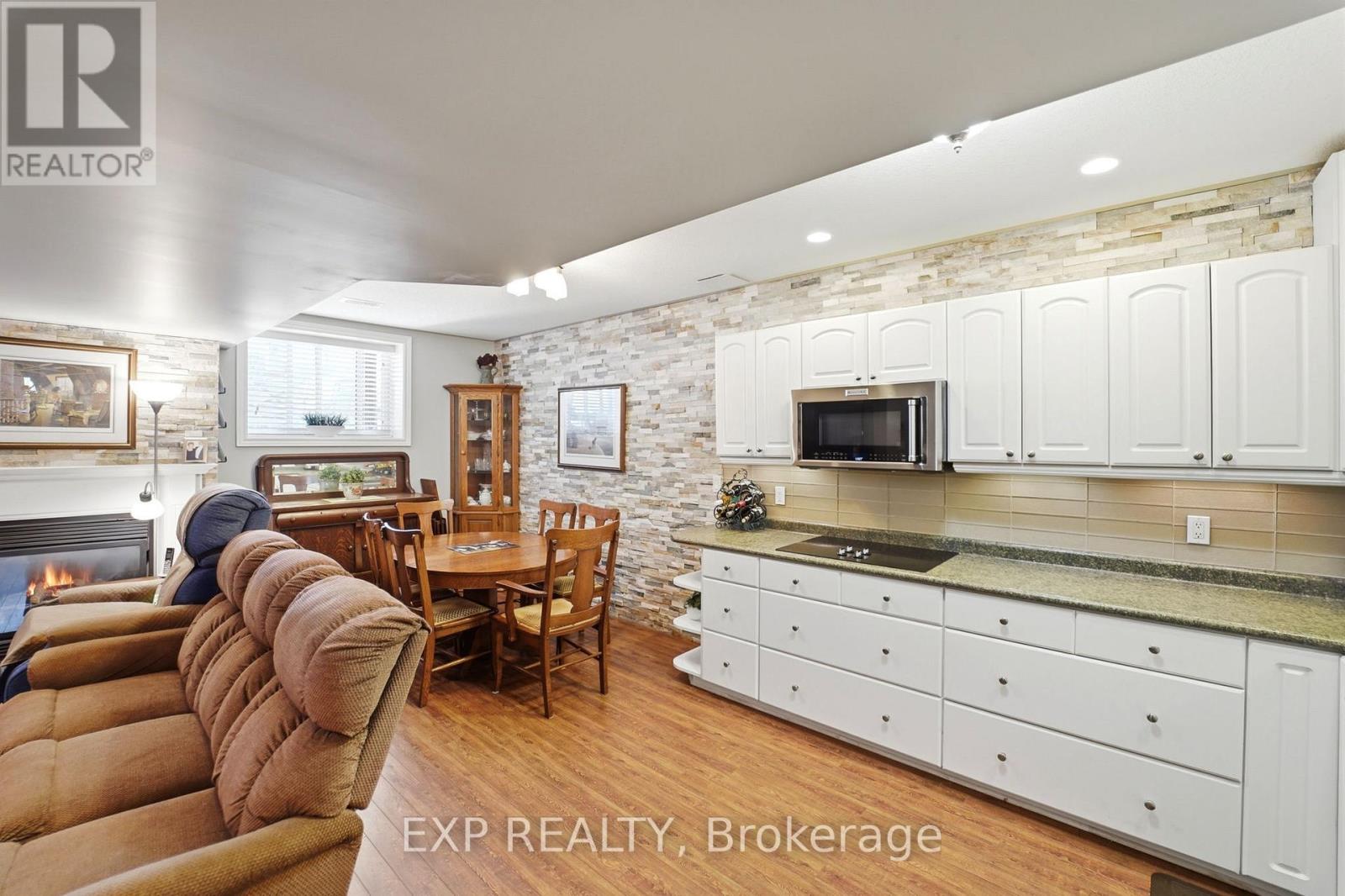 202 WELLBROOK BOULEVARD - 30