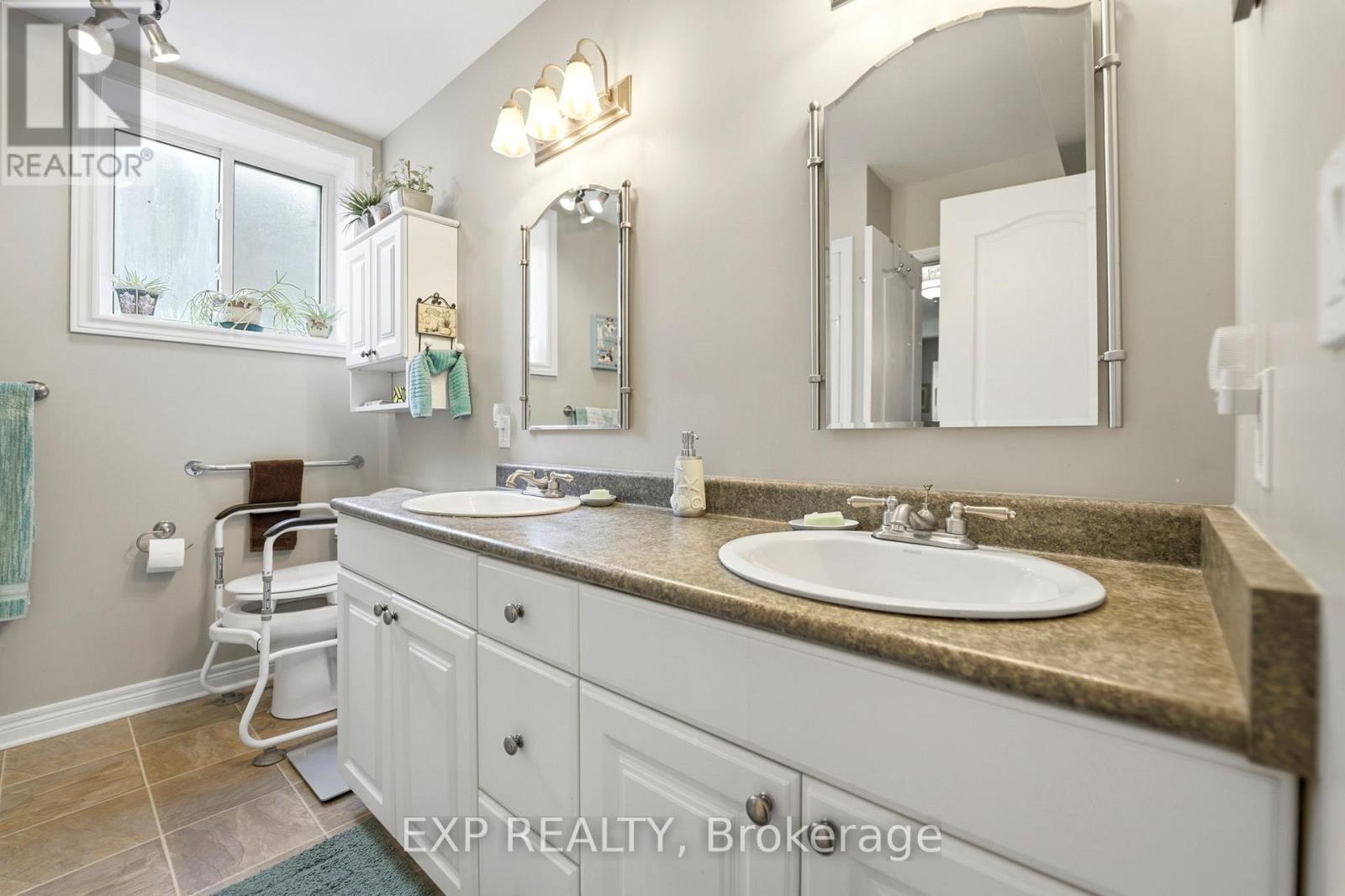 202 WELLBROOK BOULEVARD - 32
