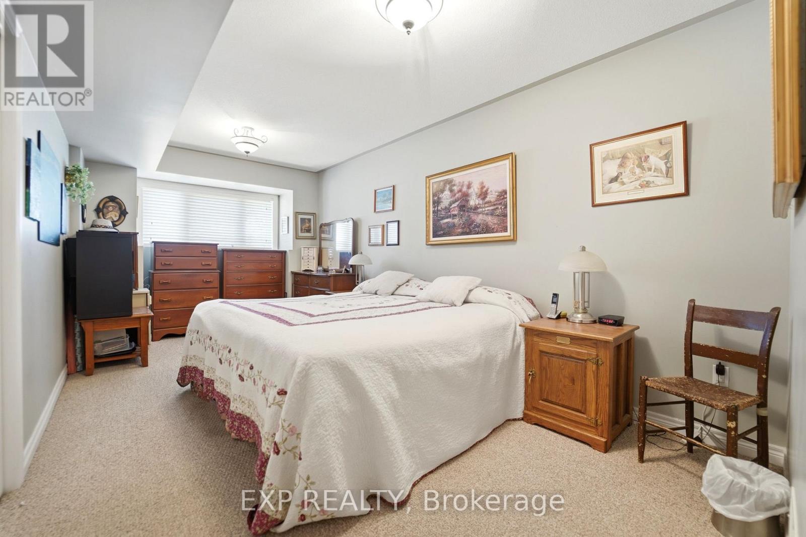 202 WELLBROOK BOULEVARD - 33