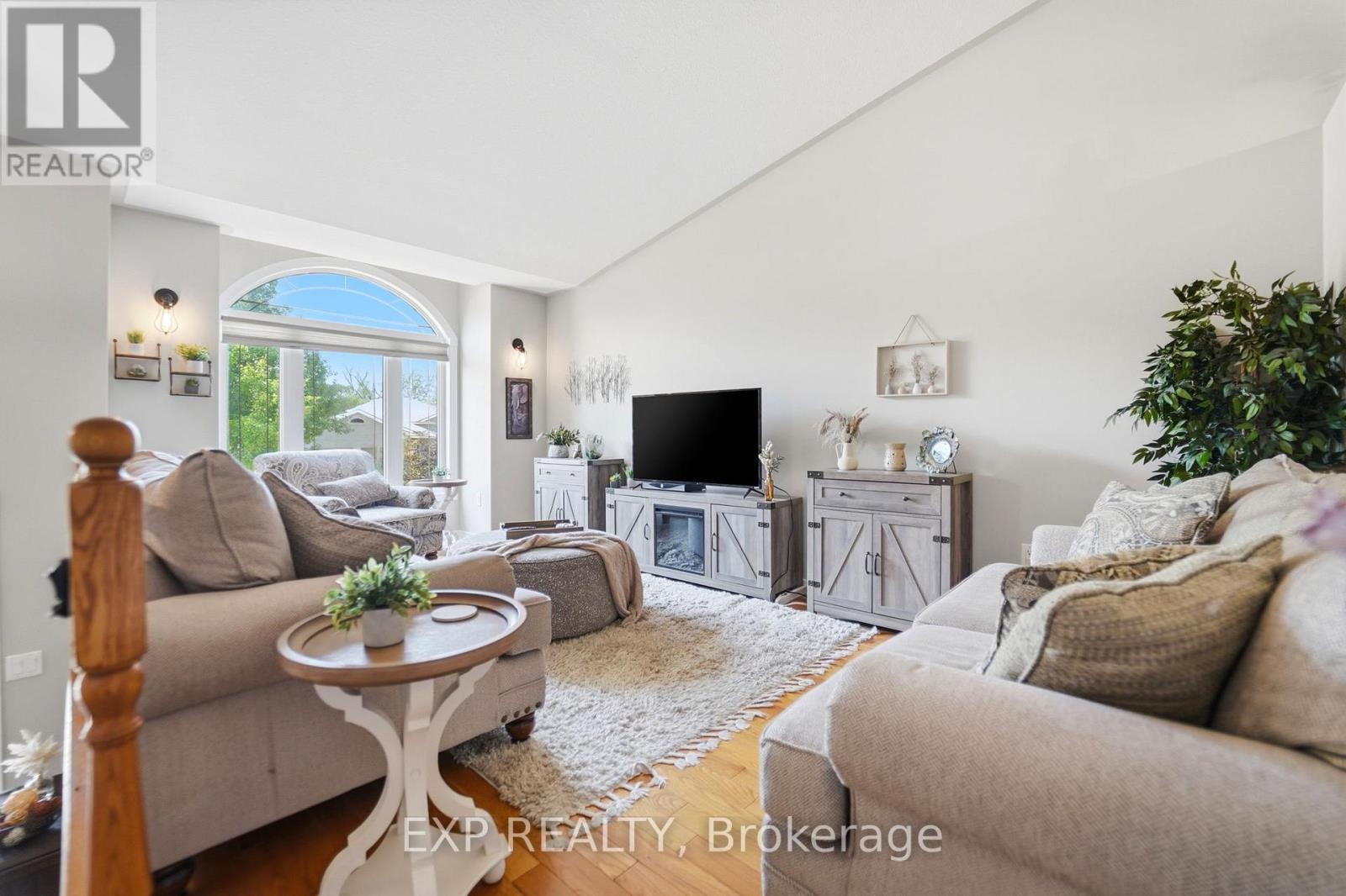 202 WELLBROOK BOULEVARD - 6
