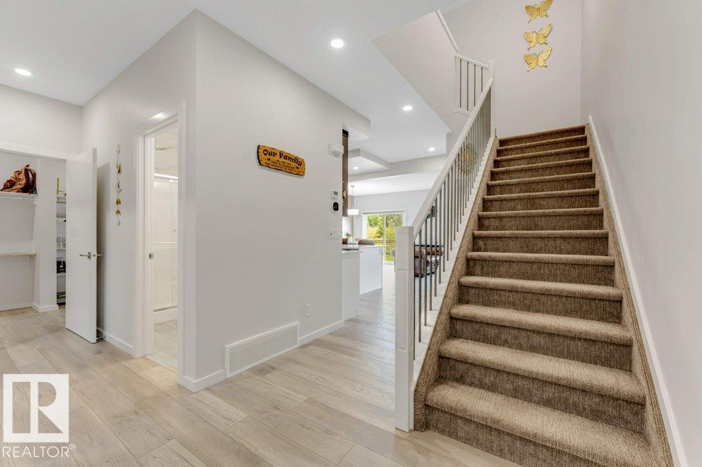 3111 9 ST NW - 23