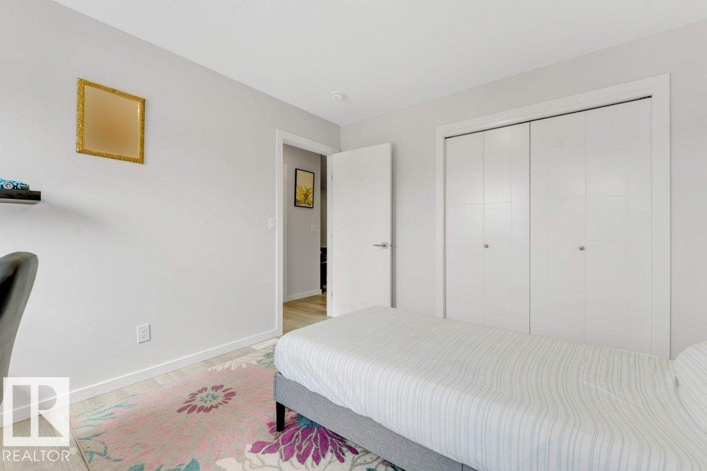 3111 9 ST NW - 34