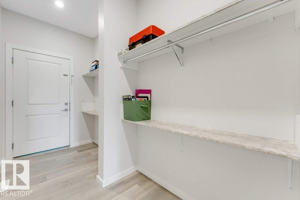 3111 9 ST NW - 38