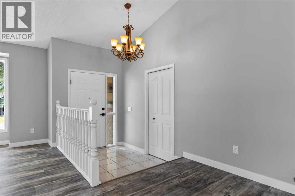 266 Shawnessy Drive SW - photo 4